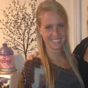 Meet your Posher, Hilary